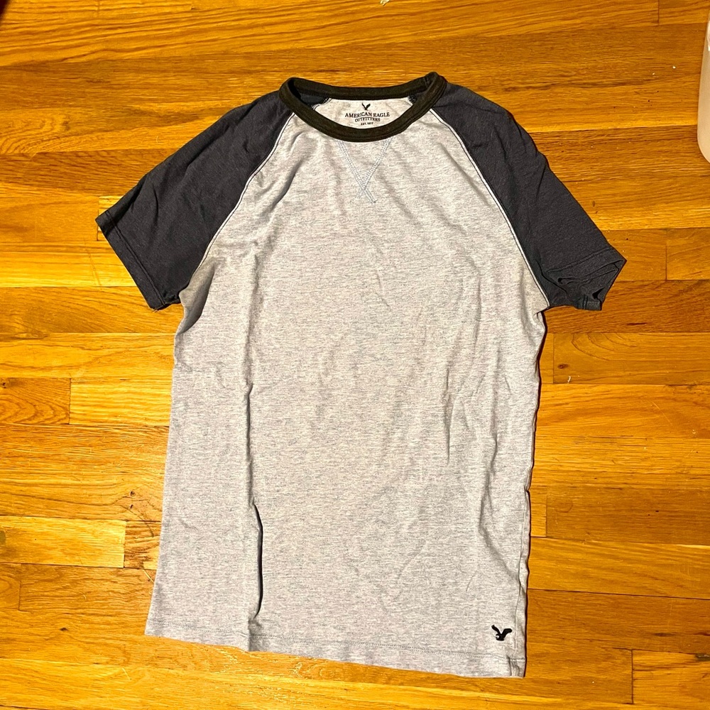 American Eagle - size: Small - Men’s casual T-shirt